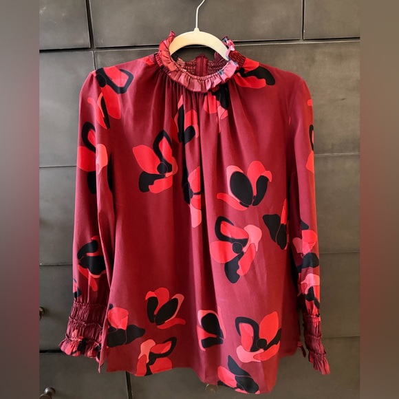 Akris Punto Red Floral Silk High Neck Ruffles Blouse size 12 - Picture 5 of 10